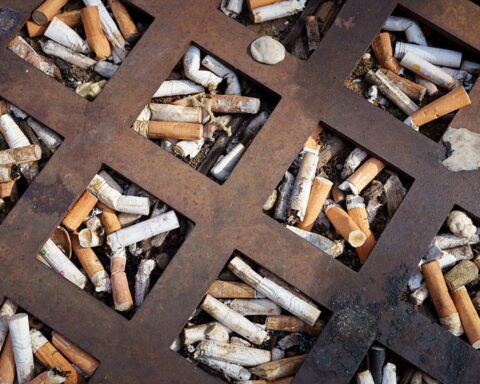 Le Royaume-Uni s'apprête à instaurer une interdiction générationnelle de la vente de tabac