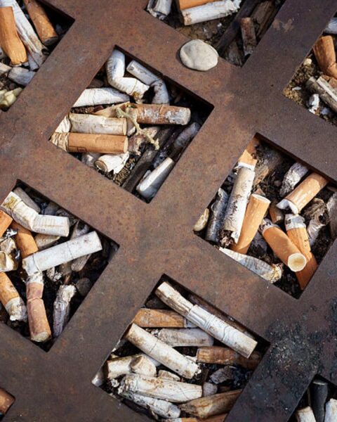 Le Royaume-Uni s'apprête à instaurer une interdiction générationnelle de la vente de tabac