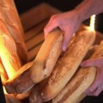 Les boulangers se mobilisent après le renoncement du gouvernement à légiférer sur le 1er-Mai