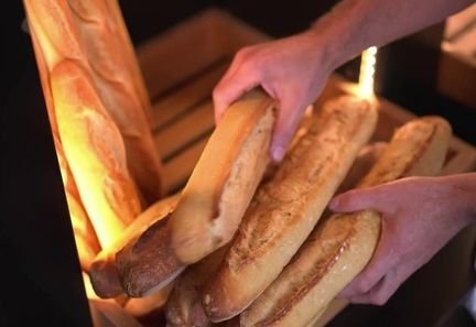 Les boulangers se mobilisent après le renoncement du gouvernement à légiférer sur le 1er-Mai