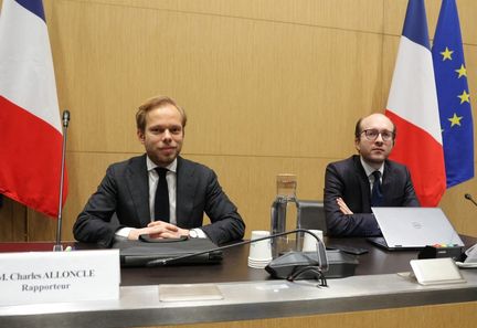 Les députés de la commission d’enquête sur l’audiovisuel public votent sur le rapport d’Alloncle