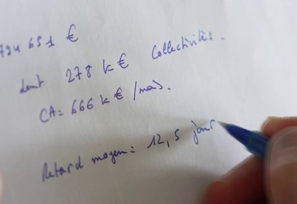 Les retards de paiement des collectivités et hôpitaux menacent la trésorerie des PME en France