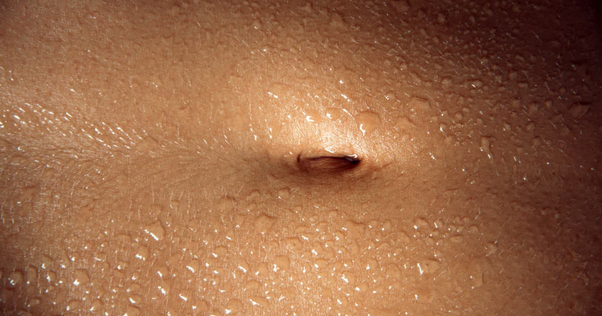 Les risques d'une mauvaise hygiène du nombril expliqués par la Cleveland Clinic