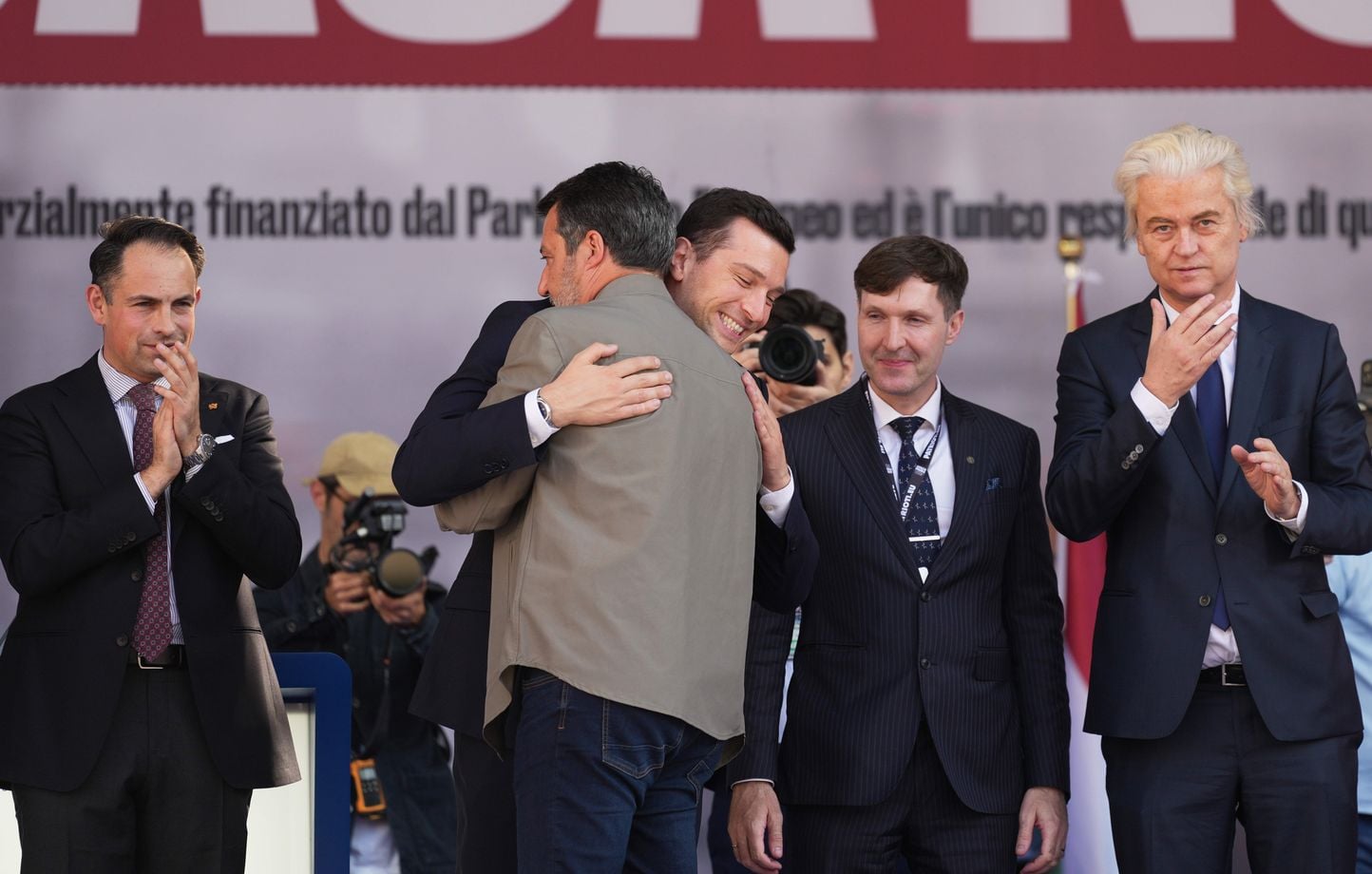 L'extrême droite européenne s'unie contre l'immigration lors d'un rassemblement à Milan