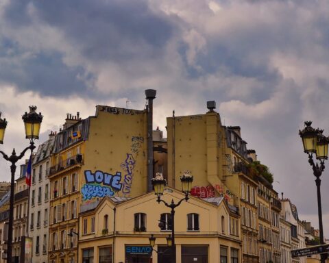 Logement à Paris : la doublement de la taxe sur les logements vacants vise à libérer 20 000 appartements.