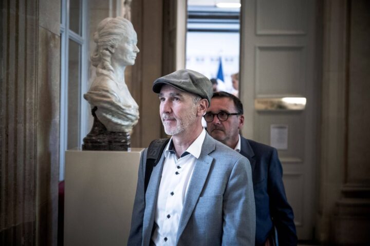 Loïc Prud’homme quitte La France insoumise, critiquant les divergences stratégiques et les déclarations de Mélenchon