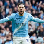 Manchester City surpasse Arsenal (2-1) et relance la bataille pour le titre en Premier League : Medhi Benatia dénonce un scandale.