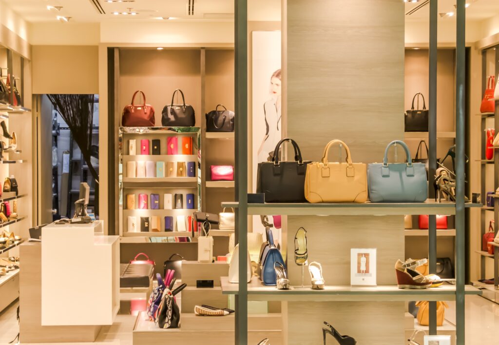 Printemps ajuste sa stratégie : 229 postes supprimés et fermeture d'un grand magasin
