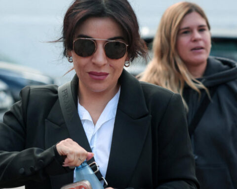 Procès sur la mort de Maradona : sa fille dénonce une "manipulation totale" de l'équipe médicale. NBA : Victor Wembanyama élu meilleur débutant de la saison.