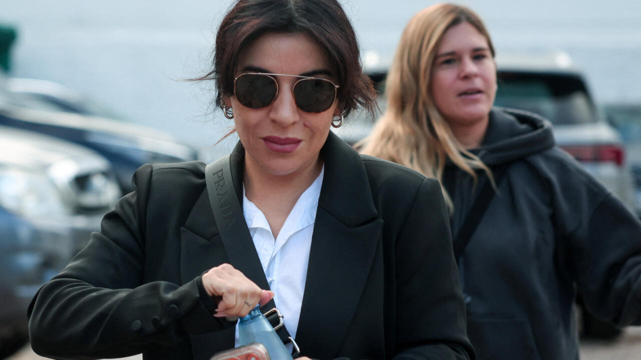 Procès sur la mort de Maradona : sa fille dénonce une "manipulation totale" de l'équipe médicale. NBA : Victor Wembanyama élu meilleur débutant de la saison.