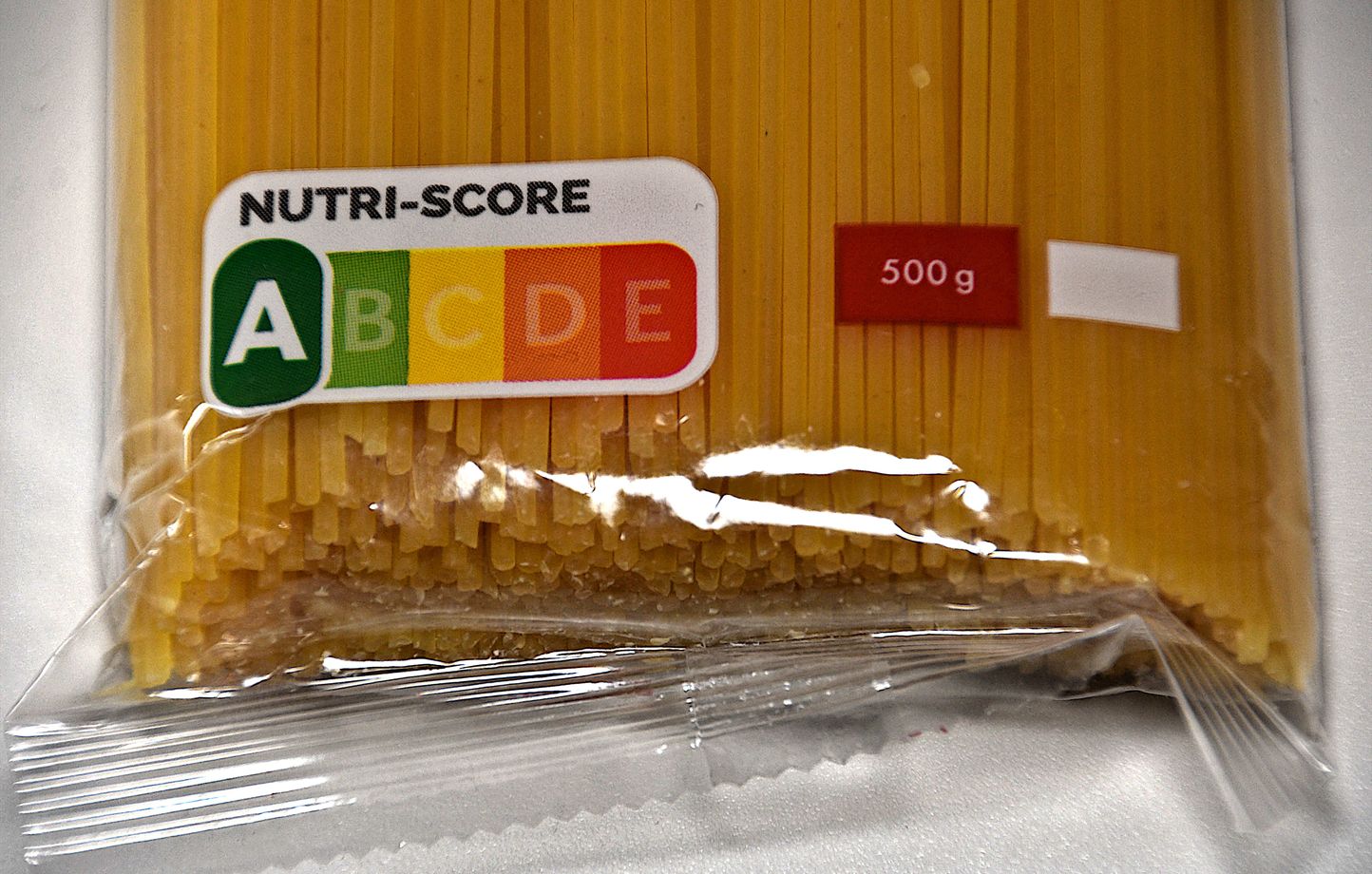 Proposition de loi pour rendre le Nutri-Score obligatoire en France, soutenue par huit partis