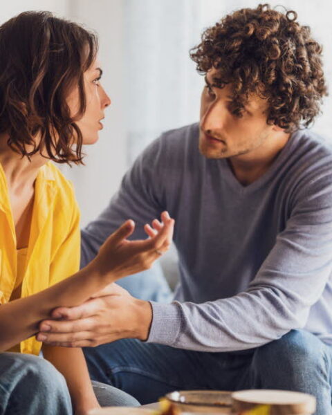 Quitter son partenaire : pourquoi cette décision reste-t-elle si délicate ?