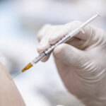 Recrudescence des infections à méningocoques : un plan vaccinal renforcé pour les jeunes en France