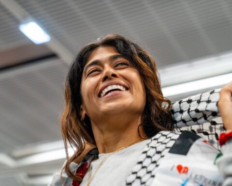 Rima Hassan saisit le Défenseur des droits pour dénoncer des manquements policiers lors de sa garde à vue