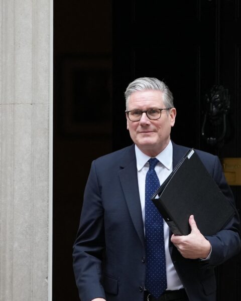 Starmer sous pression croissante pour la démission après avoir trompé le Parlement