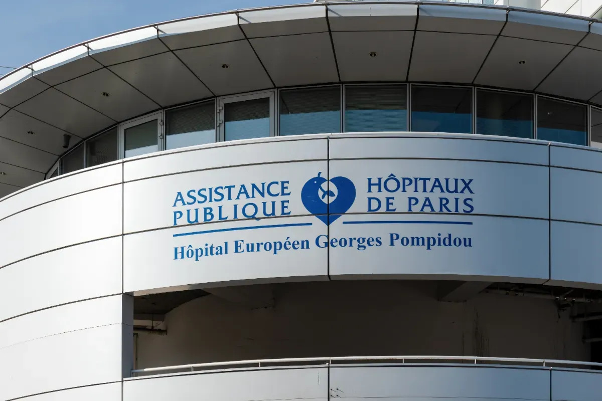 Un infirmier dépense 700 € pour un appartement de 50 m² à Paris : l'AP-HP met en place des mesures pour fidéliser ses soignants.