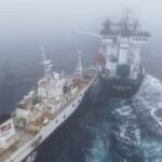 Un navire de Sea Shepherd heurte délibérément un chalutier norvégien en Antarctique