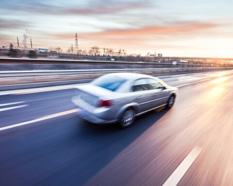 Un retrait immédiat du permis de conduire en cas d'utilisation du téléphone au volant.