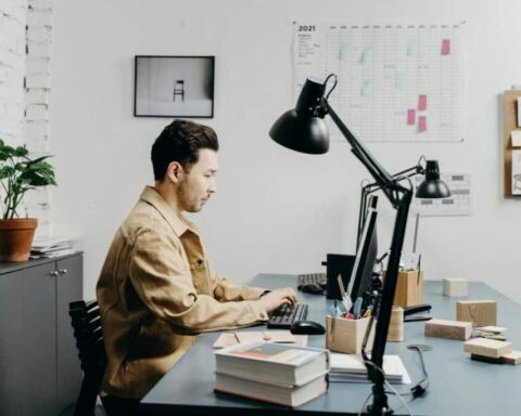 Un sondage révèle que 53 % des employés estiment que leur entreprise est mal préparée à la canicule.