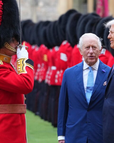 Visite d'État du roi Charles aux États-Unis : demande de rencontre avec des survivants d'Epstein