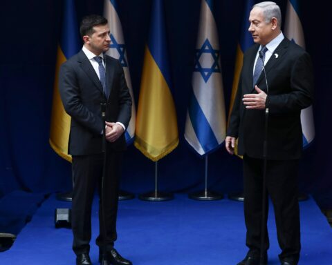 Zelenskyy accuse Israël d'acheter du grain ukrainien "volé" à la Russie