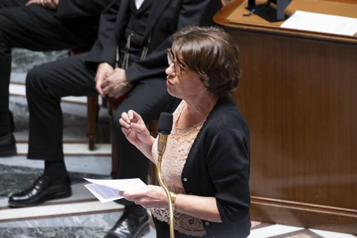 Agriculture : les députés adoptent un amendement strict contre les pesticides, la ministre appelle à la prudence
