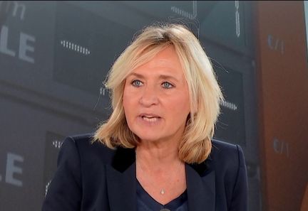 Aides carburants : l'économiste Stéphanie Villers alerte sur l'insuffisance des mesures gouvernementales