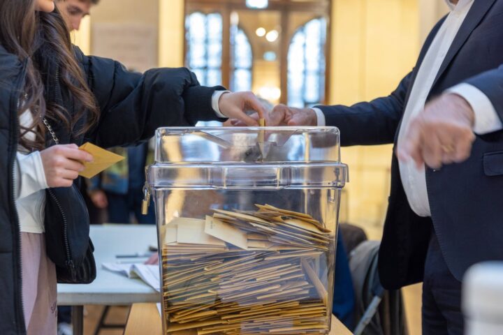 Annulation de l'élection du maire d'extrême droite à Harfleur par le tribunal administratif
