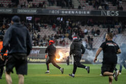 Barrage L1/L2 : Les supporters de l'OGC Nice contraints de rester éloignés de leur stade. Sénégal : Pape Thiaw menace de ne pas participer au Mondial.