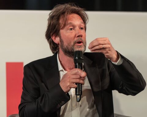 Boris Vallaud quitte la direction du Parti socialiste face aux tensions internes
