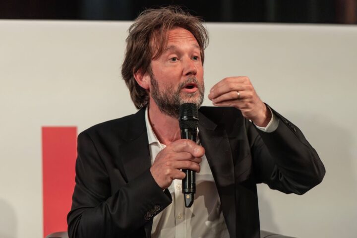 Boris Vallaud quitte la direction du Parti socialiste face aux tensions internes
