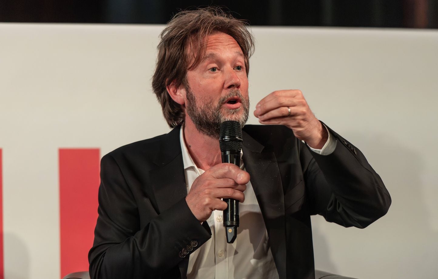 Boris Vallaud quitte la direction du Parti socialiste face aux tensions internes