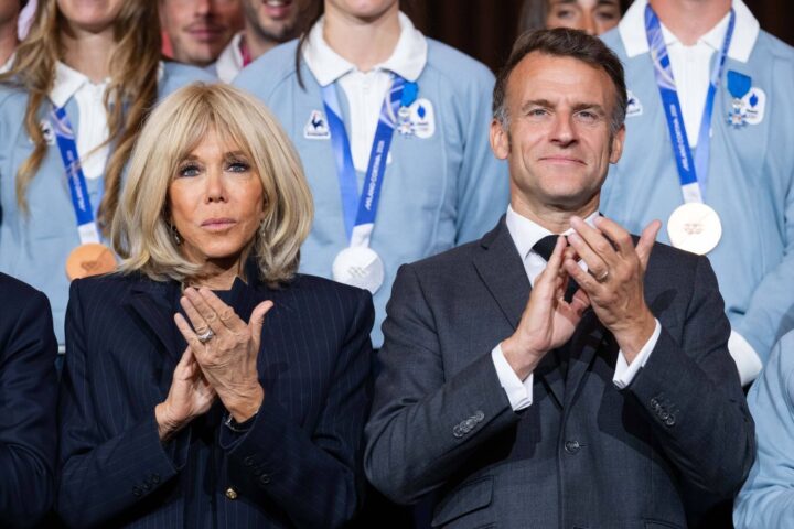 Brigitte Macron dément les accusations de jalousie liées à une scène dans l'avion présidentiel