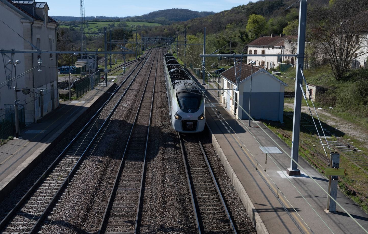 Canicule : un thermomètre affichant 40°C dans les trains TER auvergnats suscite l'indignation
