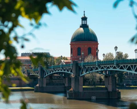 Classement des villes étudiantes : découvrez les meilleures destinations pour étudier et vivre agréablement.