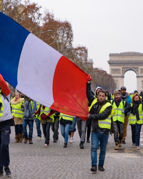 D'après une enquête de Yomoni, 75 % des Français craignent une nouvelle crise sociale.