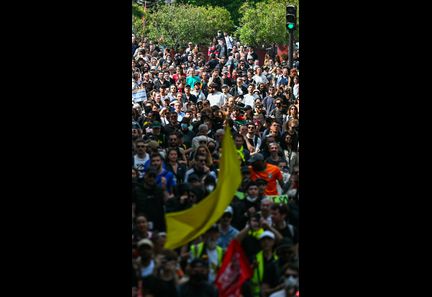 Des milliers de manifestants à Paris contre la loi sur le travail du 1er mai