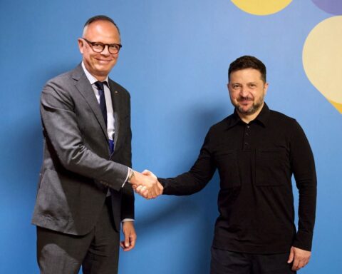 Edouard Philippe rencontre Volodymyr Zelensky à Kiev durant la campagne présidentielle française