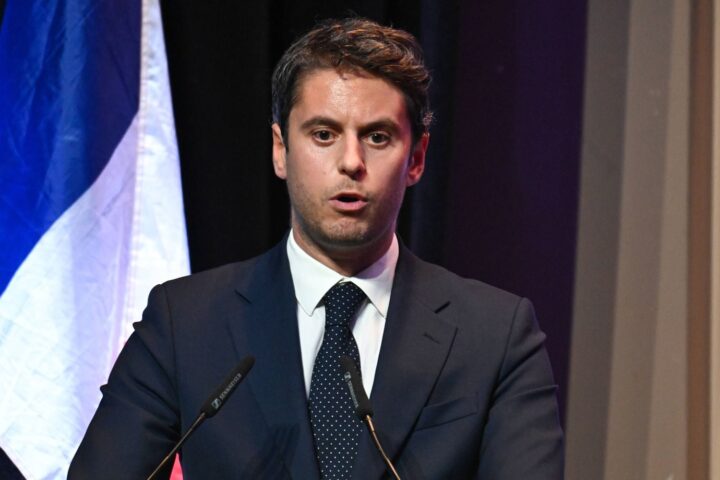Élection présidentielle de 2027 : cinq cents élus locaux soutiennent la candidature de Gabriel Attal