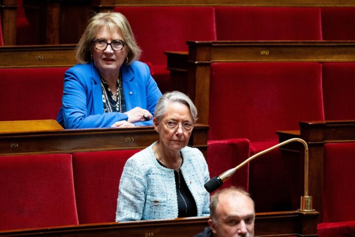 Élisabeth Borne dénonce une focalisation sur les candidatures plutôt que sur les projets pour 2027