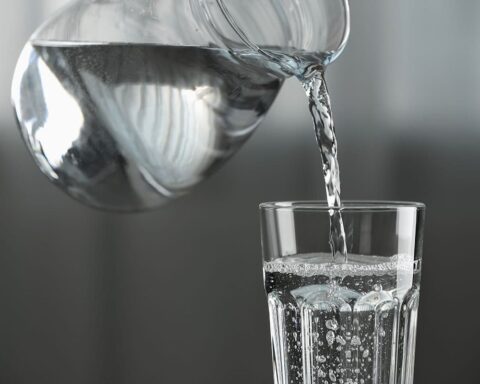 Enquête : La contamination par les PFAS des eaux en France représente un danger invisible pour la santé publique.