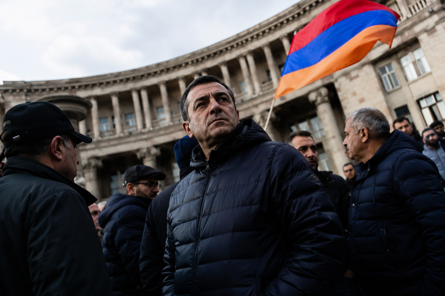 Arménie : la formation « Arménie Forte » au cœur d’accusations de corruption et d’ingérence russe