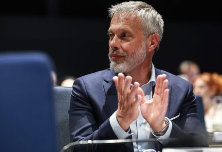 Franck Bernard démissionne de son poste de vice-président après des révélations sur ses propos homophobes et racistes