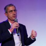 François Ruffin reconnaît un antiracisme "un peu estampillé années 1990" dans sa bande dessinée