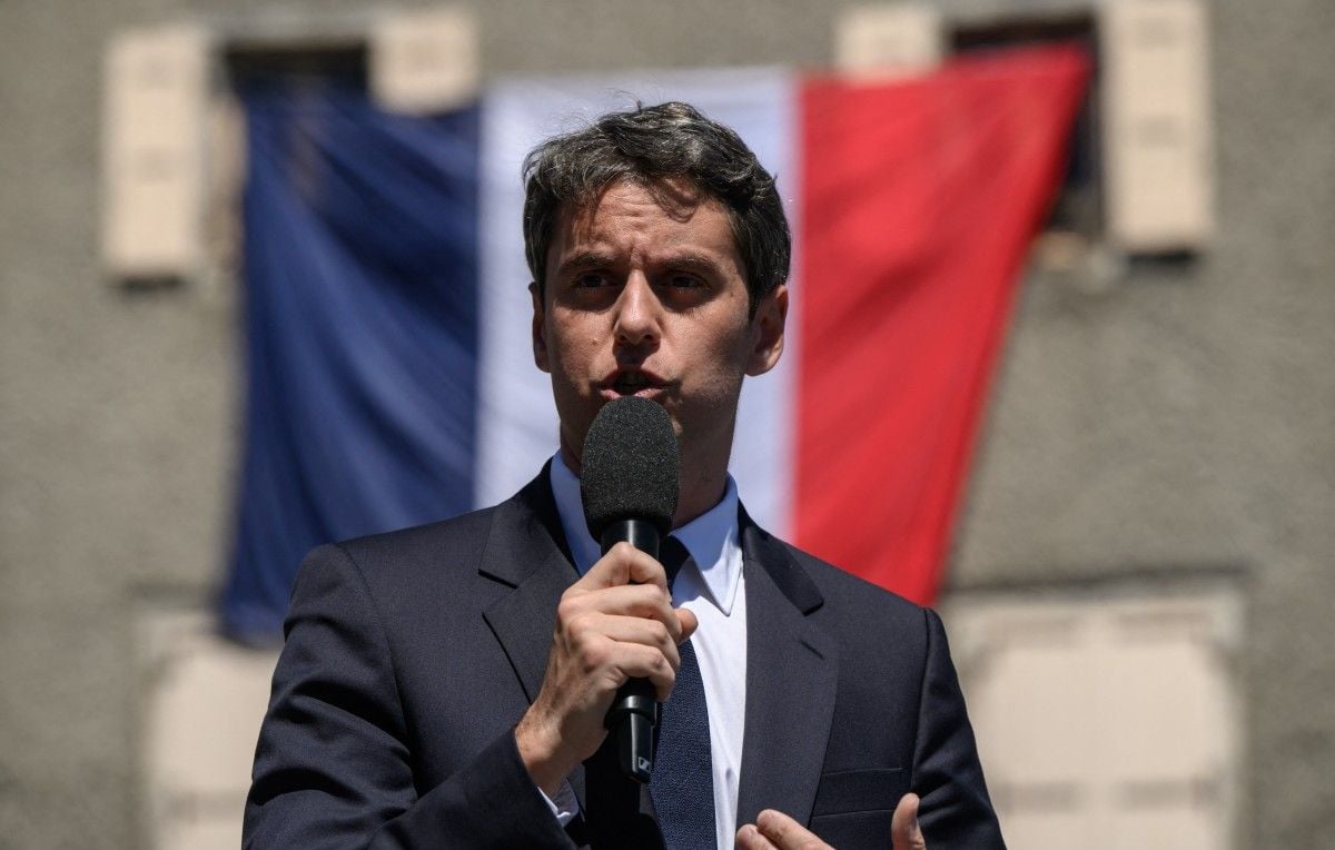 Gabriel Attal officialise sa candidature à l'élection présidentielle de 2027