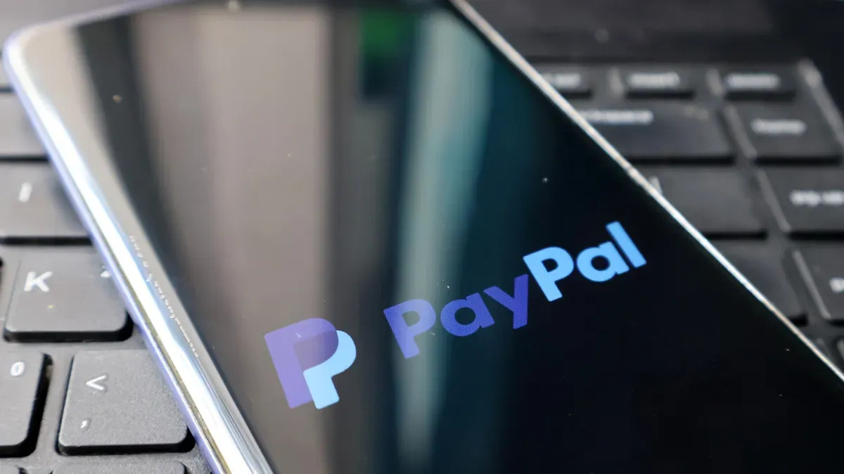 Ignorer la déclaration de votre compte Revolut ou PayPal peut entraîner une amende de 1 500 € par compte non signalé.