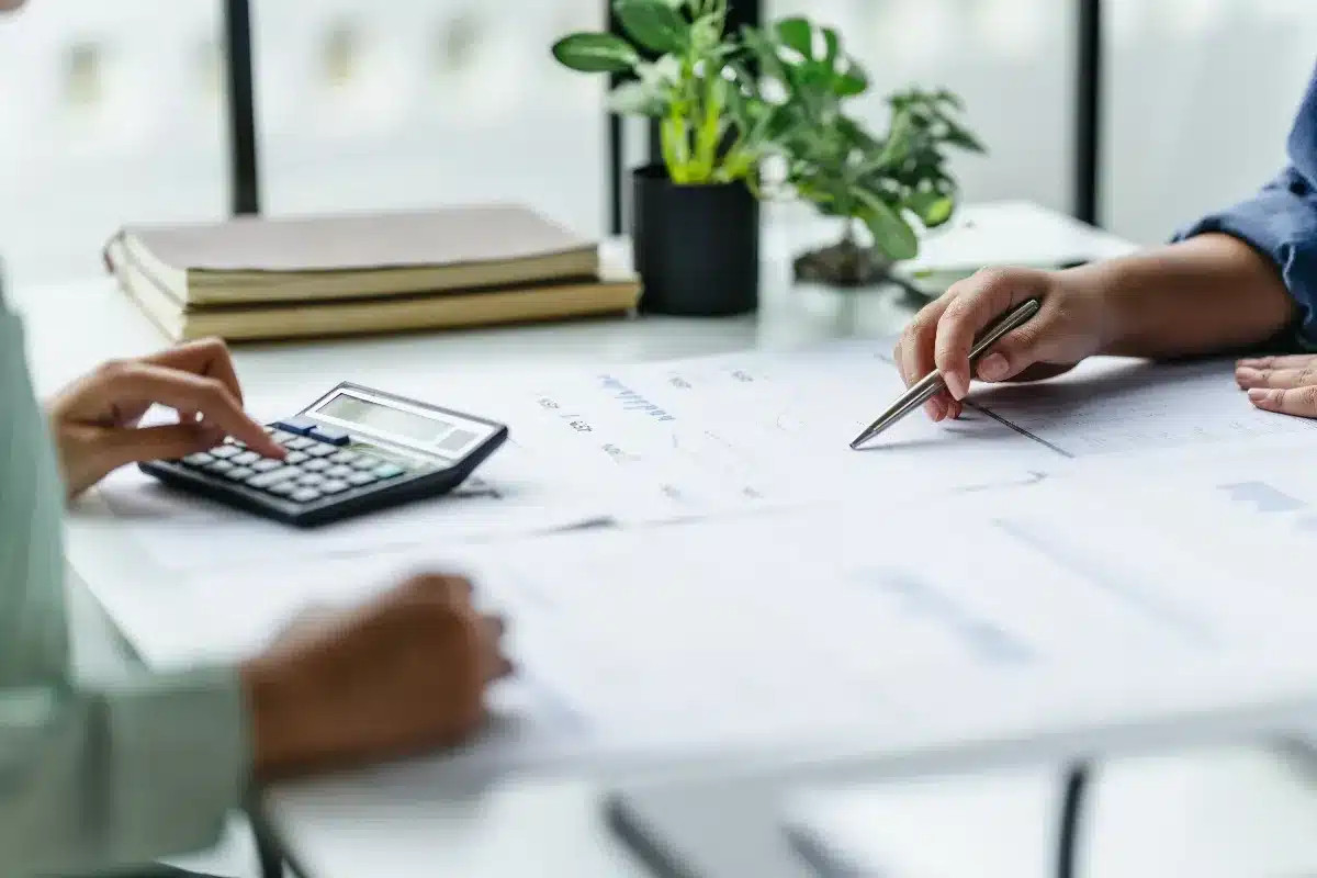 Impôts 2026 : des experts-comptables offrent une assistance gratuite pour le remplissage des déclarations, mais de nombreux contribuables ne connaissent pas encore ce service.