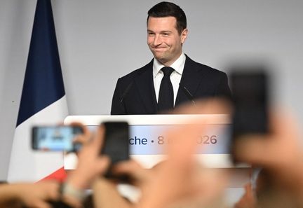 Jordan Bardella confirme qu'il restera président du Rassemblement national même s'il se lance dans la présidentielle de 2027