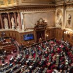 La durée des vacances des sénateurs répond à des informations erronées