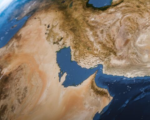 La guerre en Iran pourrait menacer l'accès mondial à Internet via le détroit d'Hormuz